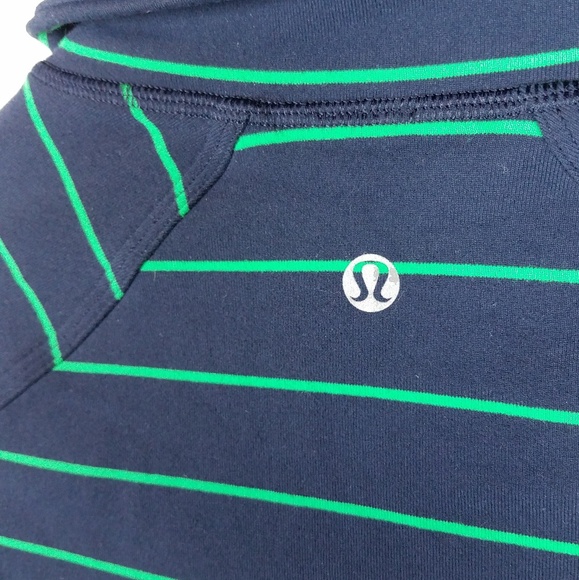 Lululemon Jacket 4 - Picture 7 of 7